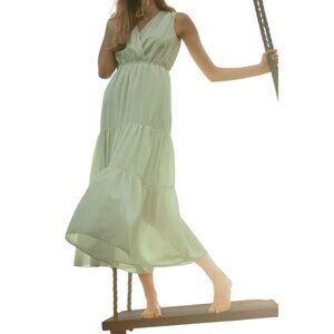 Banana Republic Honeydew Maxi Dress I Size: M